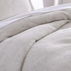 Wesley King Duvet Set - Levtex Home -Levtex Home Shop GUEST 34ac2251 64fc 49dd b145 1e2d5c6f7e3e 1