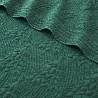 O Christmas Tree Quilted Throw - Levtex Home 5 O Christmas Tree Quilted Throw - Levtex Home - Image 3
